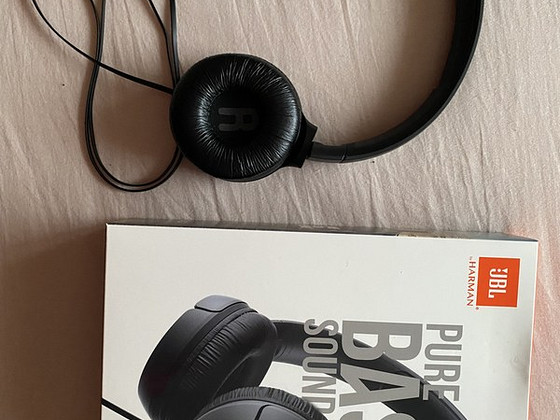 JBL kõrvaklapid