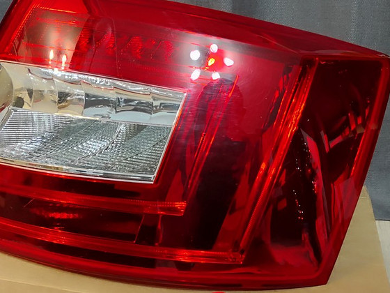 Škoda Octavia 3 tagatuli parem LED 2013-2017