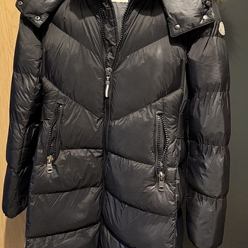 Зимняя куртка Moncler, размер L