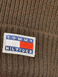 Tommy Hilfiger шапка (2 фото из 5)
