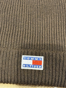 Tommy Hilfiger шапка (3 фото из 5)