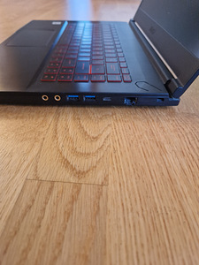 MSI laptop intel core i7 (1 foto / 7)