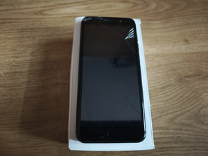 Mobiiltelefon Cubot J3.Ei ole töökorras varuosadeks. (1 foto / 8)