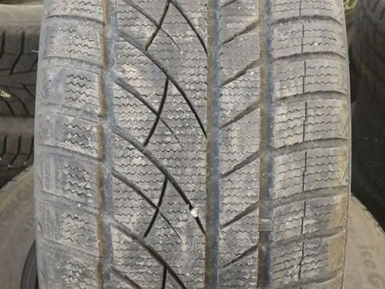 Ламельные шины Jinyu 225/40R19