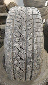 Ламельные шины Jinyu 225/40R19 (1 фото из 2)