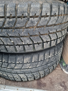 Bridgestone Blizzac 235/55/17 (1 фото из 3)
