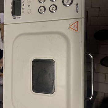 Leivaküpsetaja Kenwood BM 350