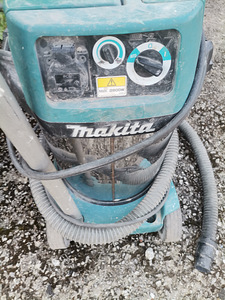 Makita vc 3210 (2 фото из 3)
