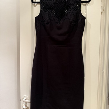 Karen Millen kleit