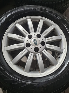 Range Rover BMW X5 R18 (5 фото из 7)