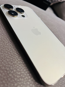iPhone 14 Pro 128 ГБ, золотой, как новый! (1 фото из 7)