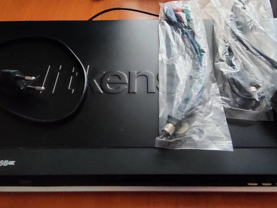 MPEG4/ DVD/ CD PLAYER Aitkenson DVD 710