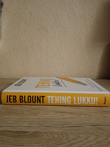 Книга "Tehing lukku" (2 фото из 3)