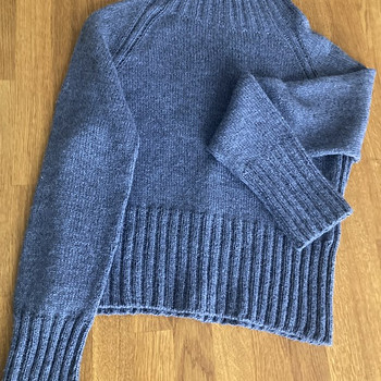 Käsitsi kootud kampsun (hand made)