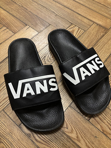 Vans Plätud/Flip-flops (1 foto / 3)