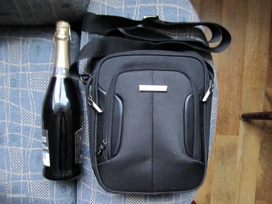 Samsonite. Сумка через плечо.
