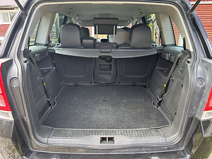 Opel Zafira OPC 2.0T 177kw (7 фото из 14)