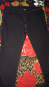 ARMANI (1 foto / 3)