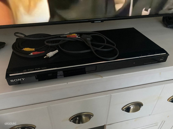 Дивипроигрователь sony