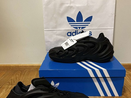 Продаются новые кроссовки/обувь adidas adiFOM Q
