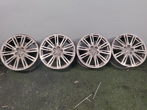 Audi originaal (1 foto / 3)