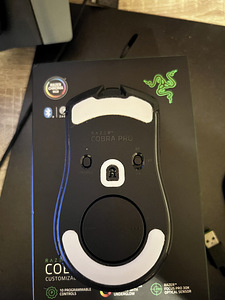 Razer Cobra Pro (5 фото из 6)