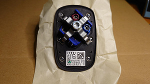 Gps antenn Audi 4G0035503E (2 foto / 3)