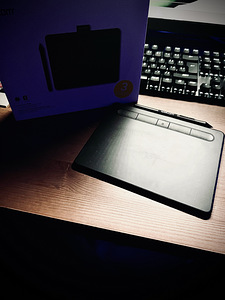 Wacom Intuos S Bluetooth (1 фото из 1)