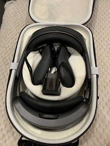 Meta Quest Pro + Meta Quest Pro full light blocker (9 foto / 10)