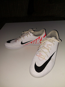 NIKE MERCURIAL VAPOR 15 CLUB IC (1 foto / 3)