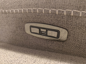 Elektriline recliner diivan (3 foto / 5)