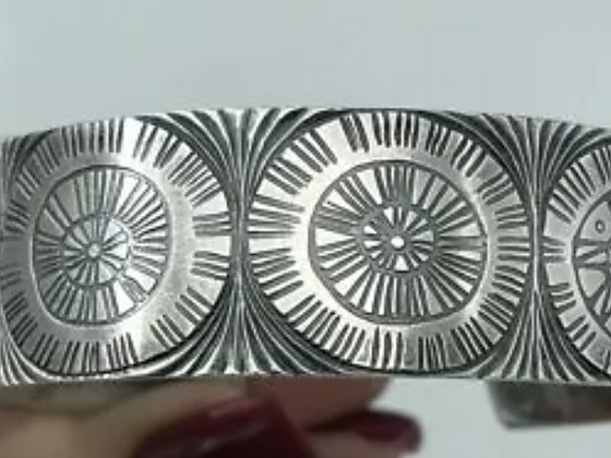 Серебряный браслет ручной работы