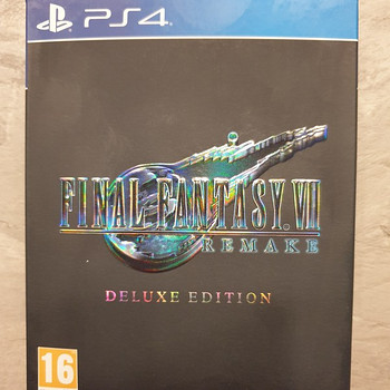 Final Fantasy VII 7 Remake Deluxe Edition