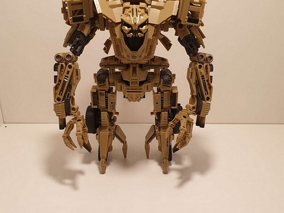 Dream Factory GOD-09 Steel Claw Bonecrusher