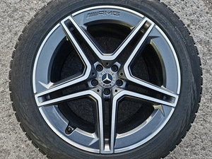 R21 MB AMG originaal ML GL GLE GLS W166 W167 Nokian 8mm (1 foto / 10)