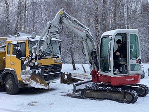 Miniekskavaatori ja kaubaveo teenused (1 foto / 2)