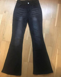 Джинсы S (3 фото из 3)