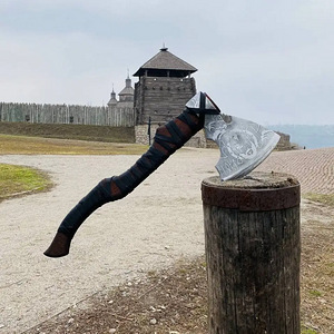 Käsitsi valmistatud Kirves "Valhalla" U7 terasest (2 foto / 4)