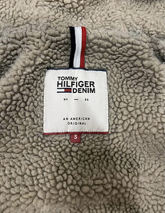 Парка Tommy Hilfiger (3 фото из 3)
