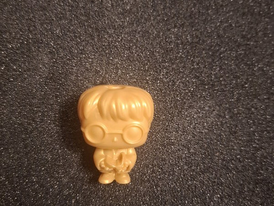 Müüa Harry Potteri figuur 500 euroga.