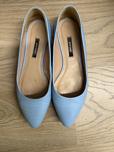 Baleriinad 38 DKNY, Gino Rossi (3 foto / 7)