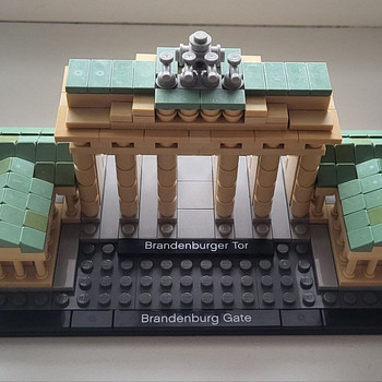 Lego Brandenburg Gate