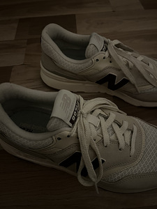 Кроссовки New balance (2 фото из 2)