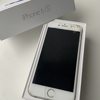 iPhone 6S - 64 GB