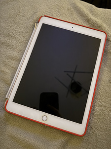 iPad Pro 9.7-дюймовый (1 фото из 2)