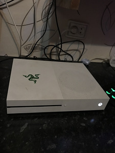 X box one s 500+ gb (1 foto / 9)