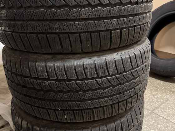 225/45 r17