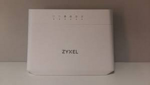 ZyXEL EMG3525-T50 (1 фото из 2)
