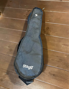 Ukulele stagg (2 foto / 2)