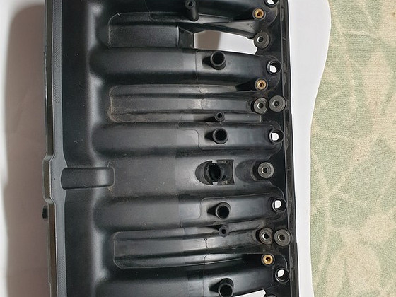Впускной коллектор BMW 3 E46 2002